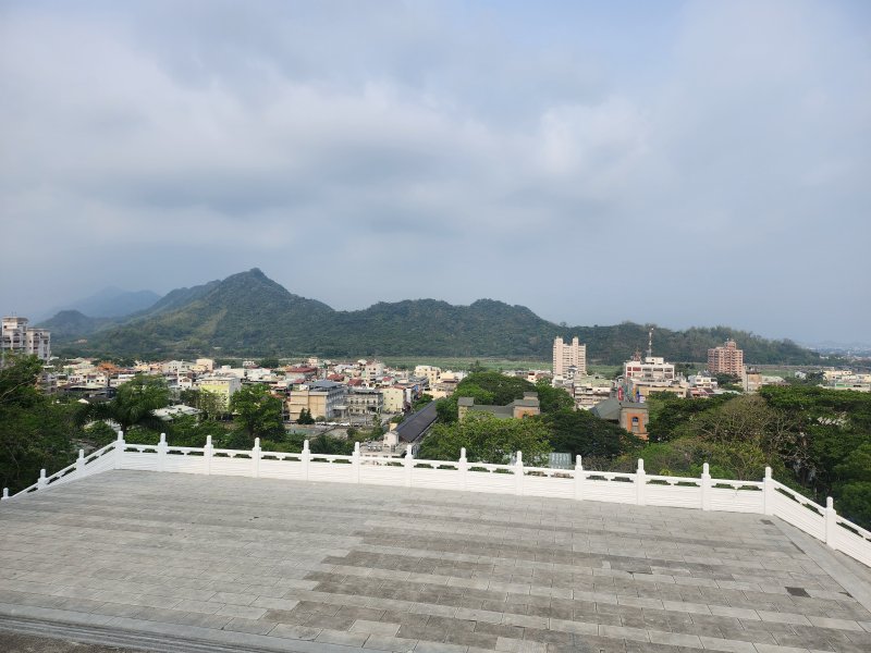 烏軍哈爾科夫方向反攻　持續清剿德沃里奇納俄軍陣地